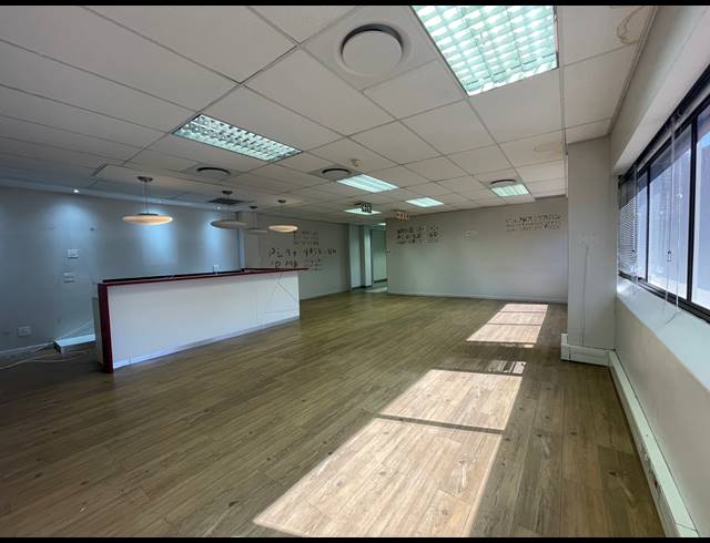 1,502M² OFFICE TO LET IN SANDTON CENTRAL
